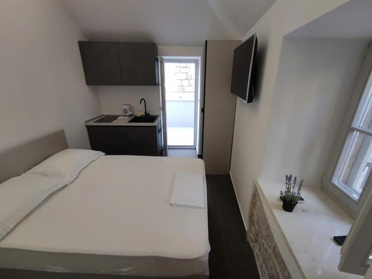The Center Of Split, Renovated Stone Houseアパートメント エクステリア 写真